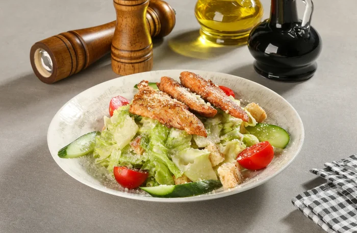 Tavuklu Sezar Salata