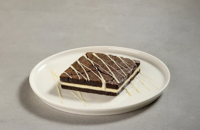 Beyaz Çikolatalı Browni